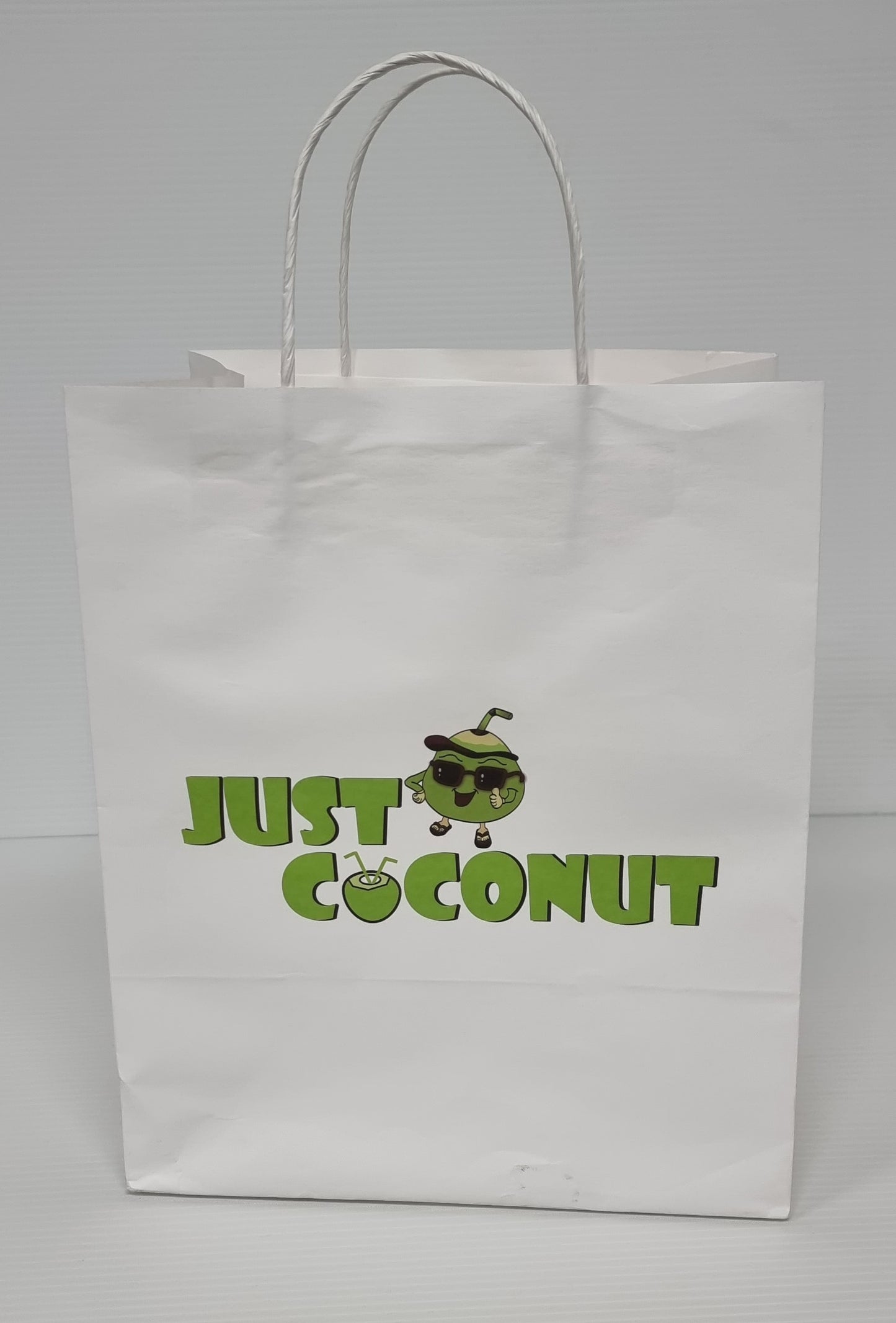 4 CUPS PAPER BAG WHITE LOGO 25 PCS PER PACKET